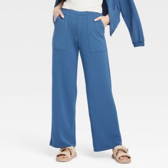 a new day Pants - Women’s Mid a Rise Pull On Knit Utility Pants.   Blue.  M
